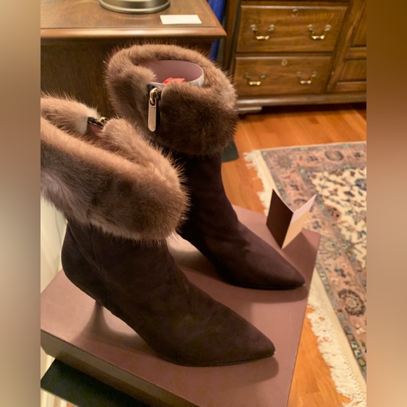 NIB-Never Worn Bally Brown Mink/Suede Ankle Boots Made In - Picture 2 of 8